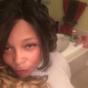 Meet your Posher, Yolanda